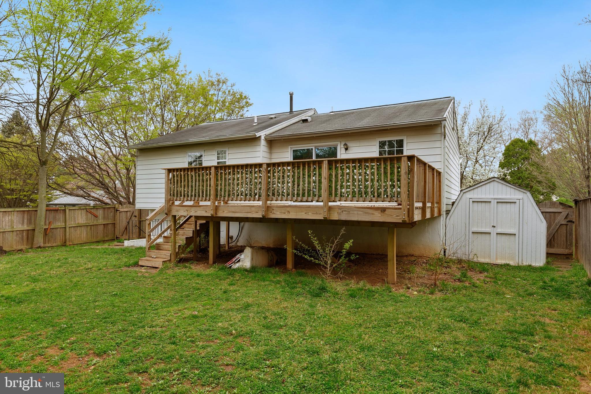 FLOWER HILL - Residential