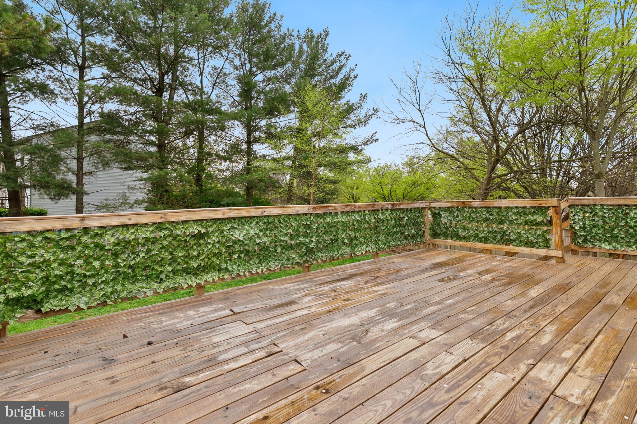 FLOWER HILL - Residential