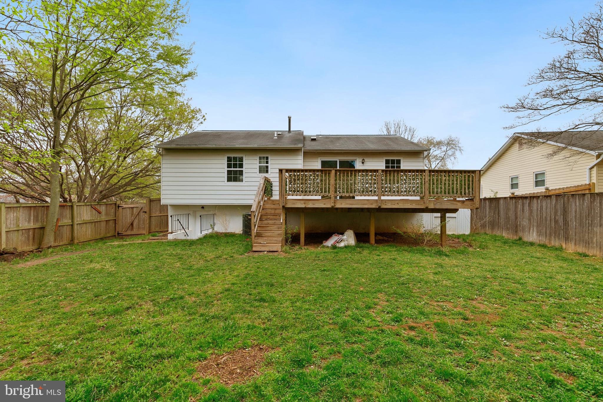 FLOWER HILL - Residential