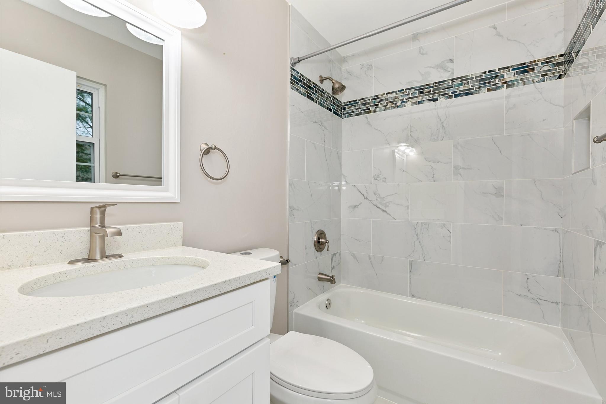 FLOWER HILL - Residential