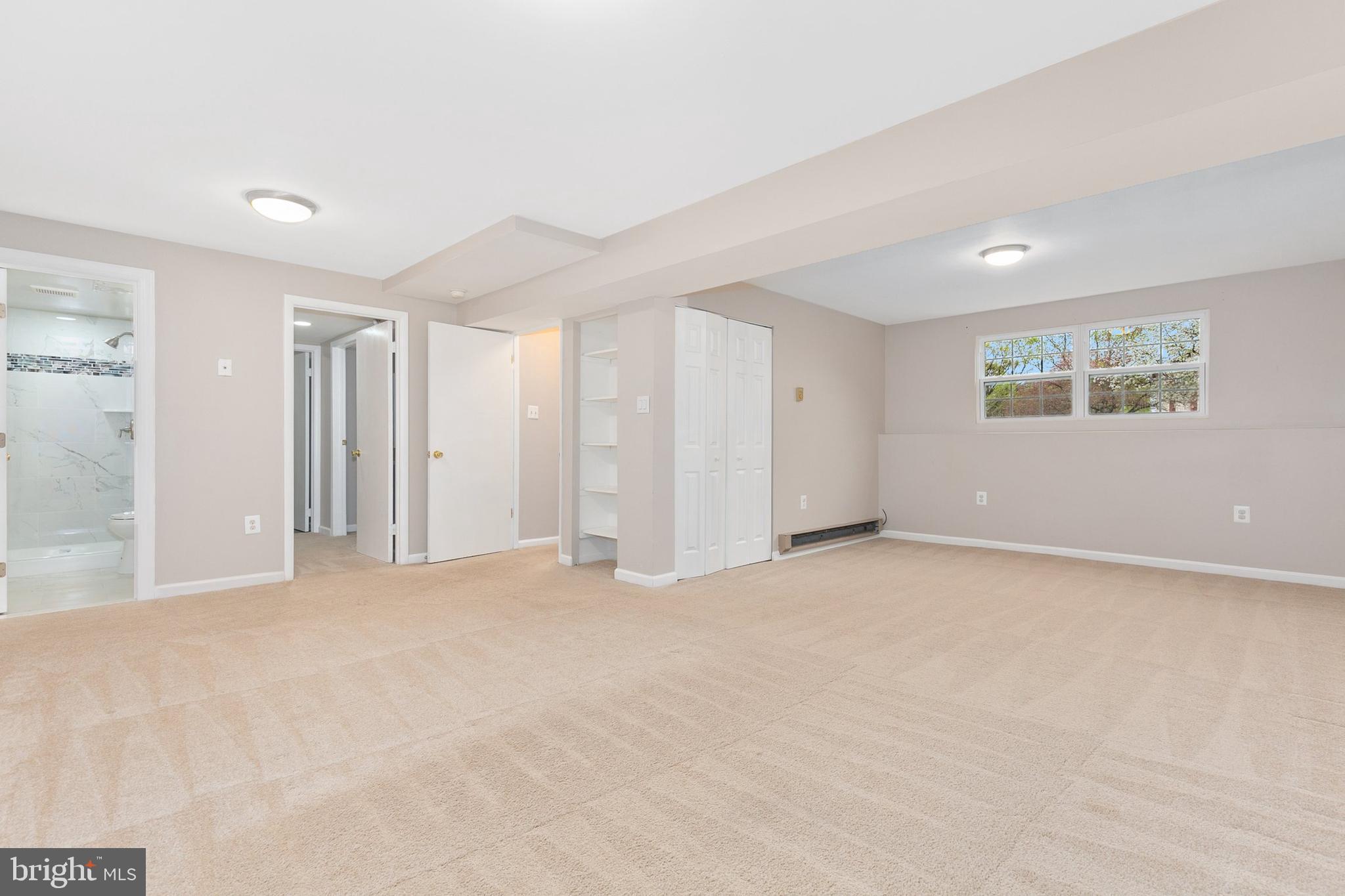 FLOWER HILL - Residential