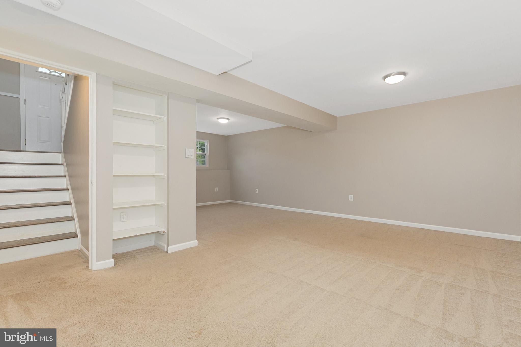 FLOWER HILL - Residential