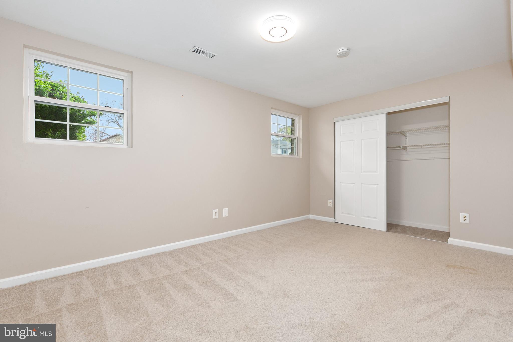 FLOWER HILL - Residential