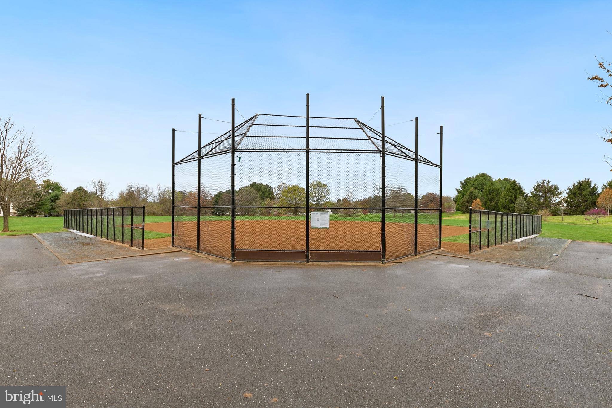 FLOWER HILL - Residential