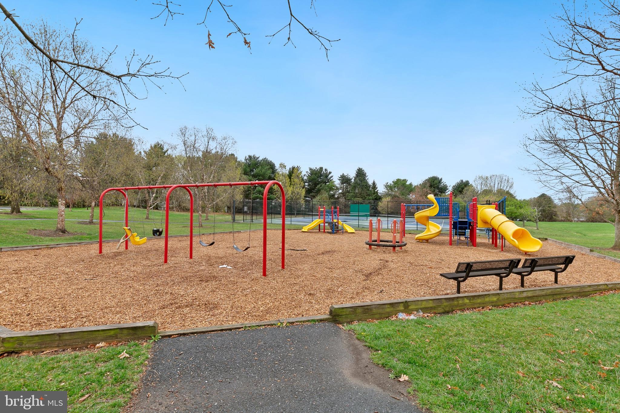 FLOWER HILL - Residential