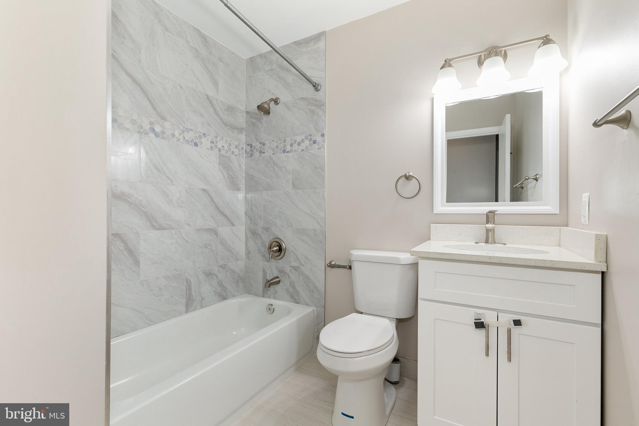 FLOWER HILL - Residential