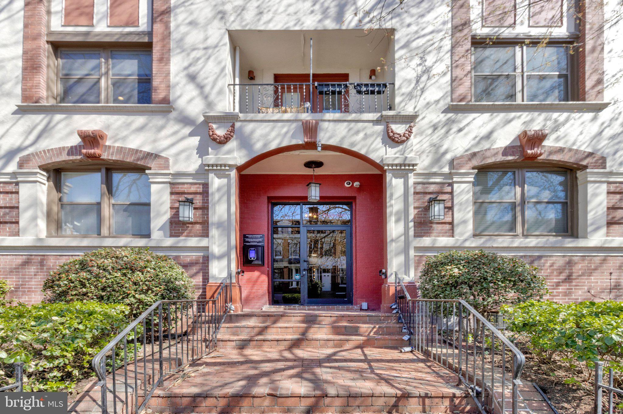 1495 NEWTON STREET NW 304