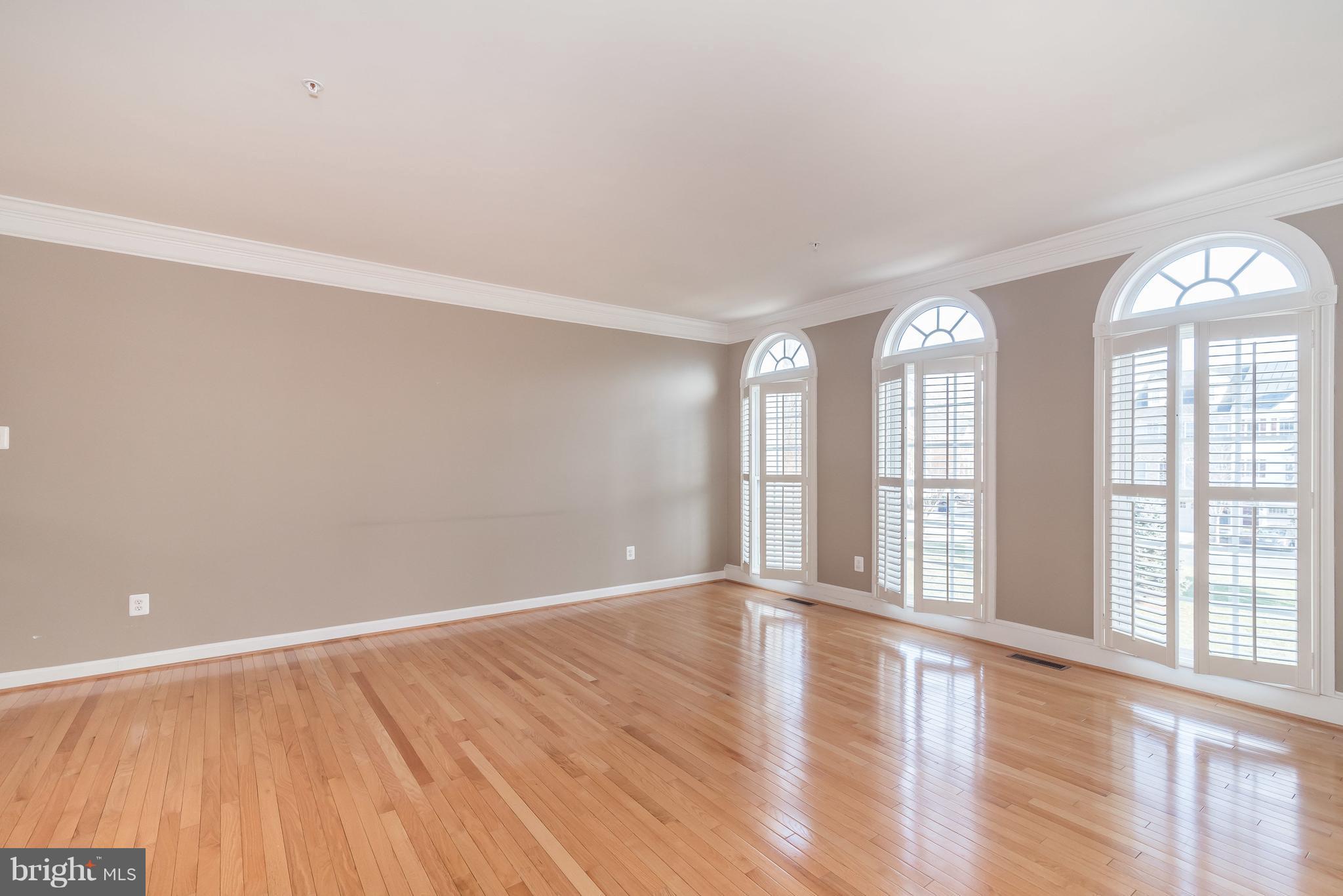 MAPLE RIDGE - Residential