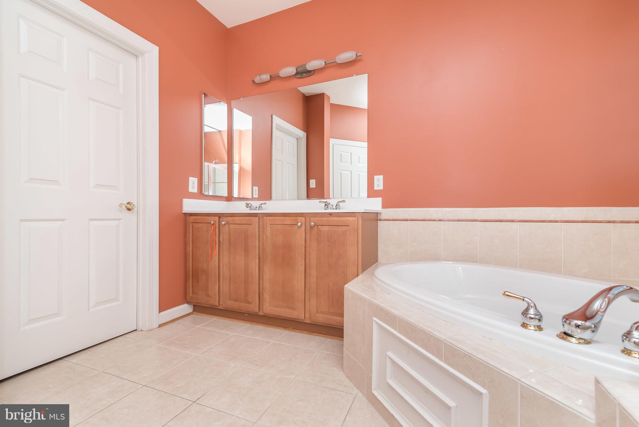 MAPLE RIDGE - Residential