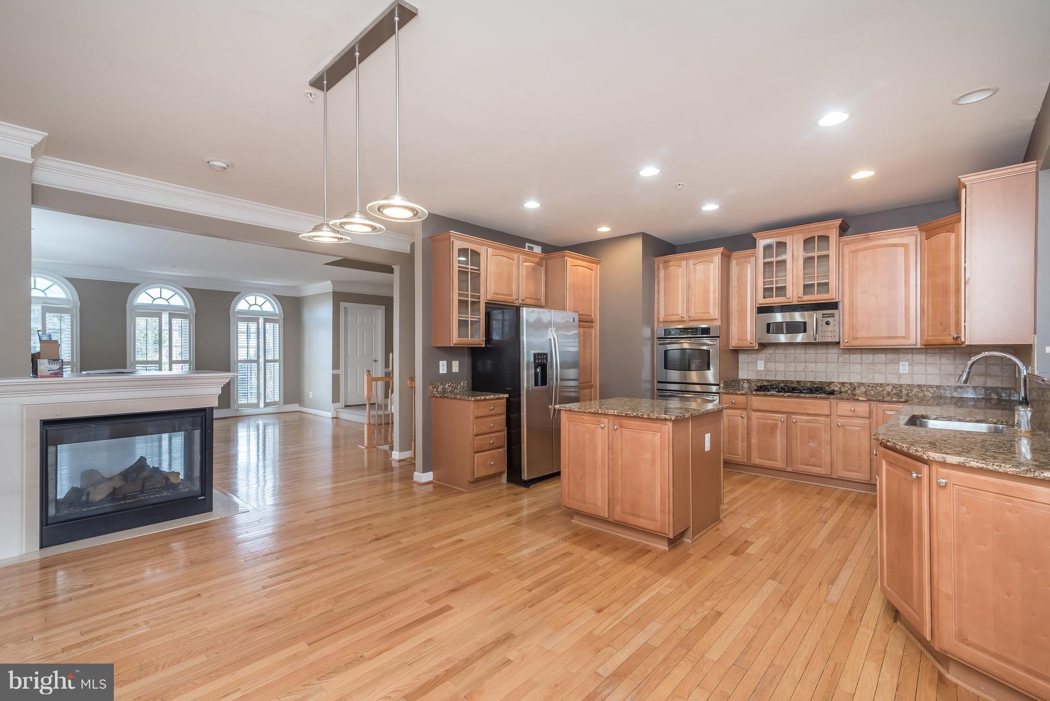 MAPLE RIDGE - Residential