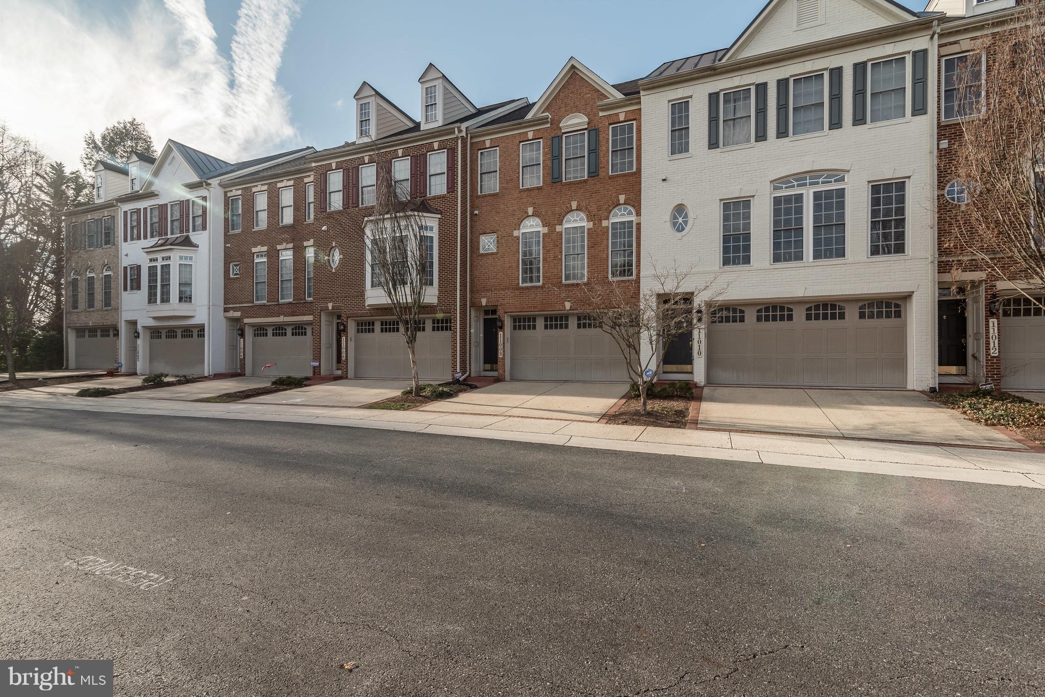 MAPLE RIDGE - Residential