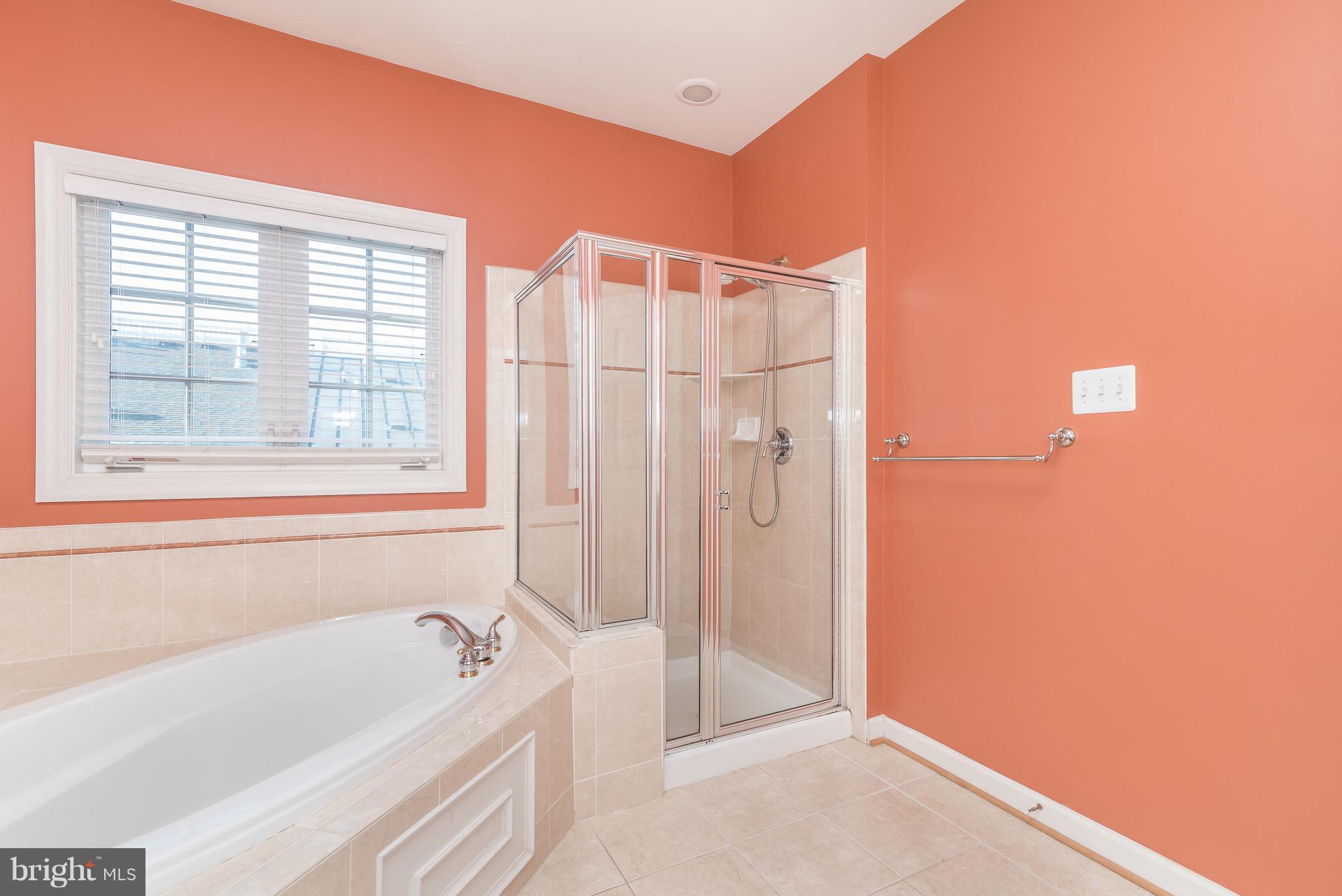 MAPLE RIDGE - Residential