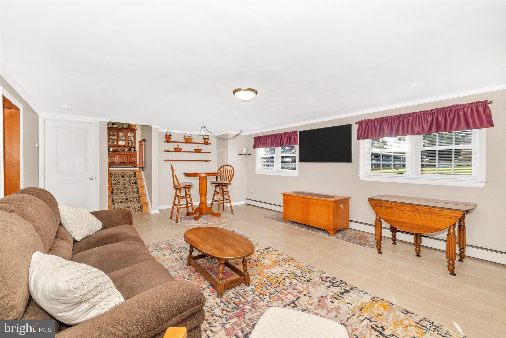 WEST HILLS - Residential