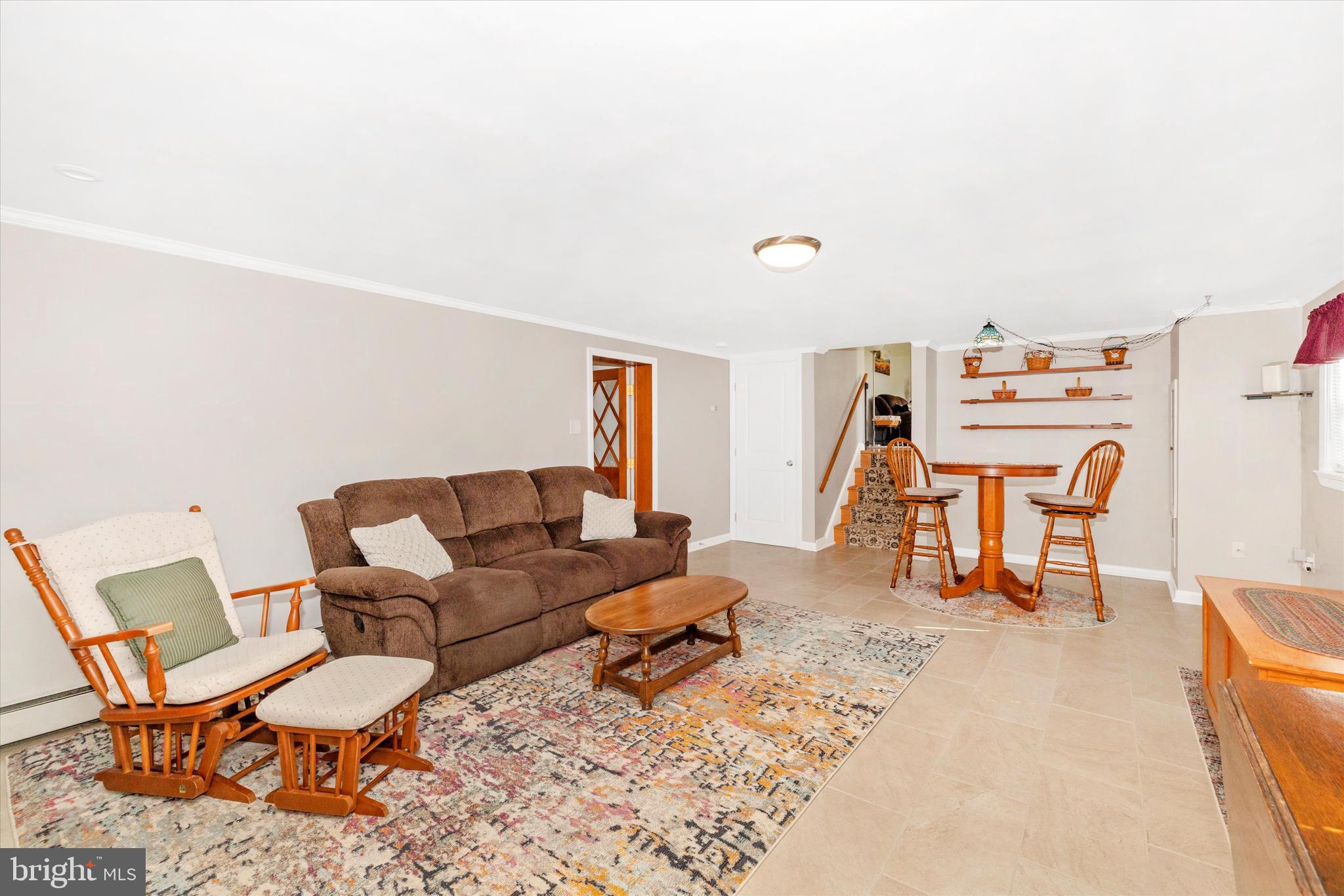 WEST HILLS - Residential