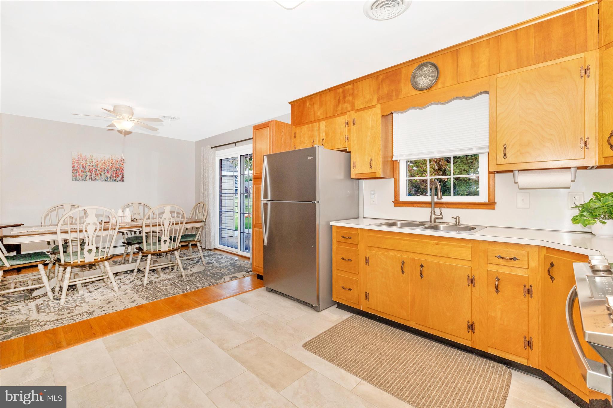 WEST HILLS - Residential