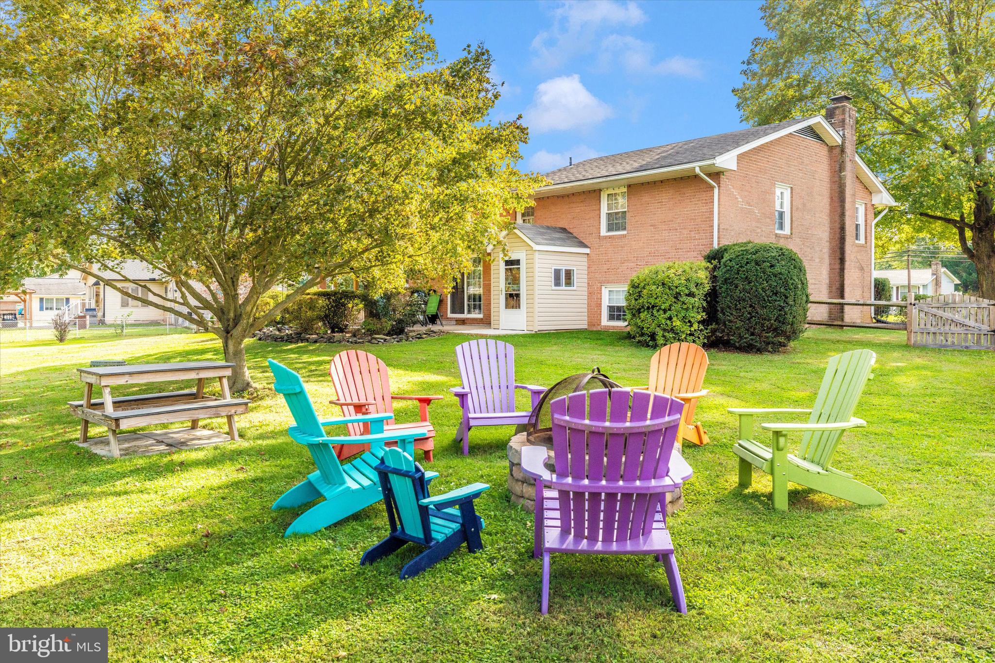 WEST HILLS - Residential