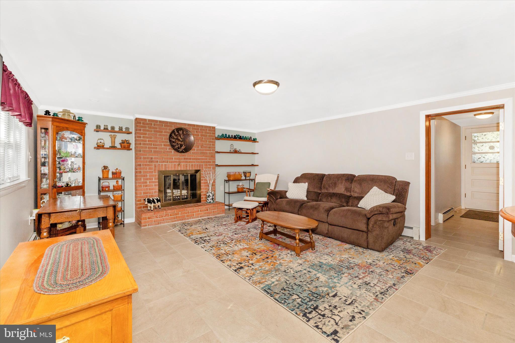 WEST HILLS - Residential