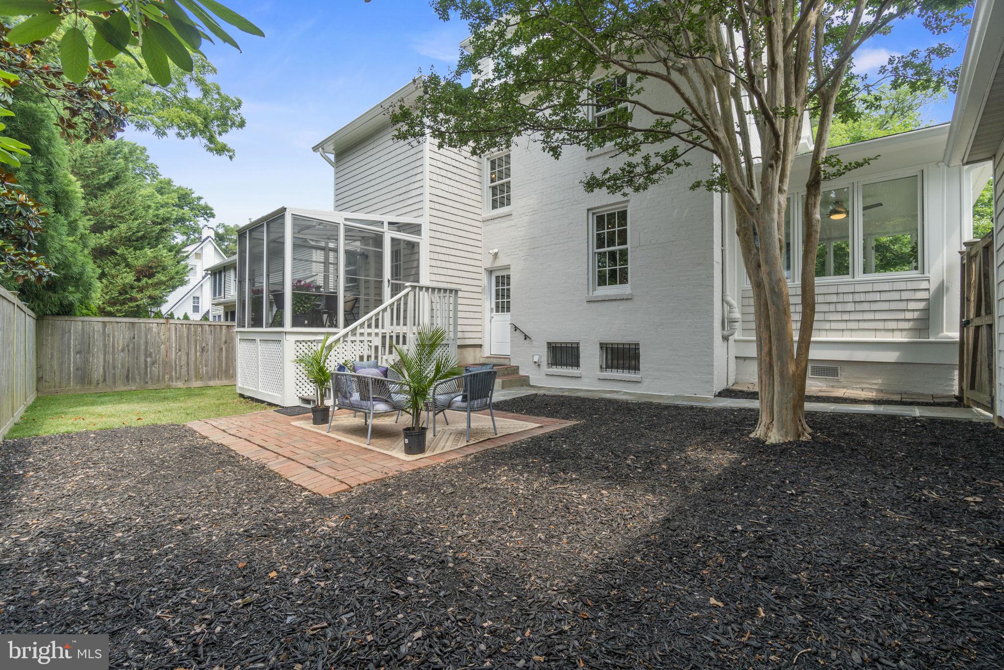 CHEVY CHASE GARDENS - Residential