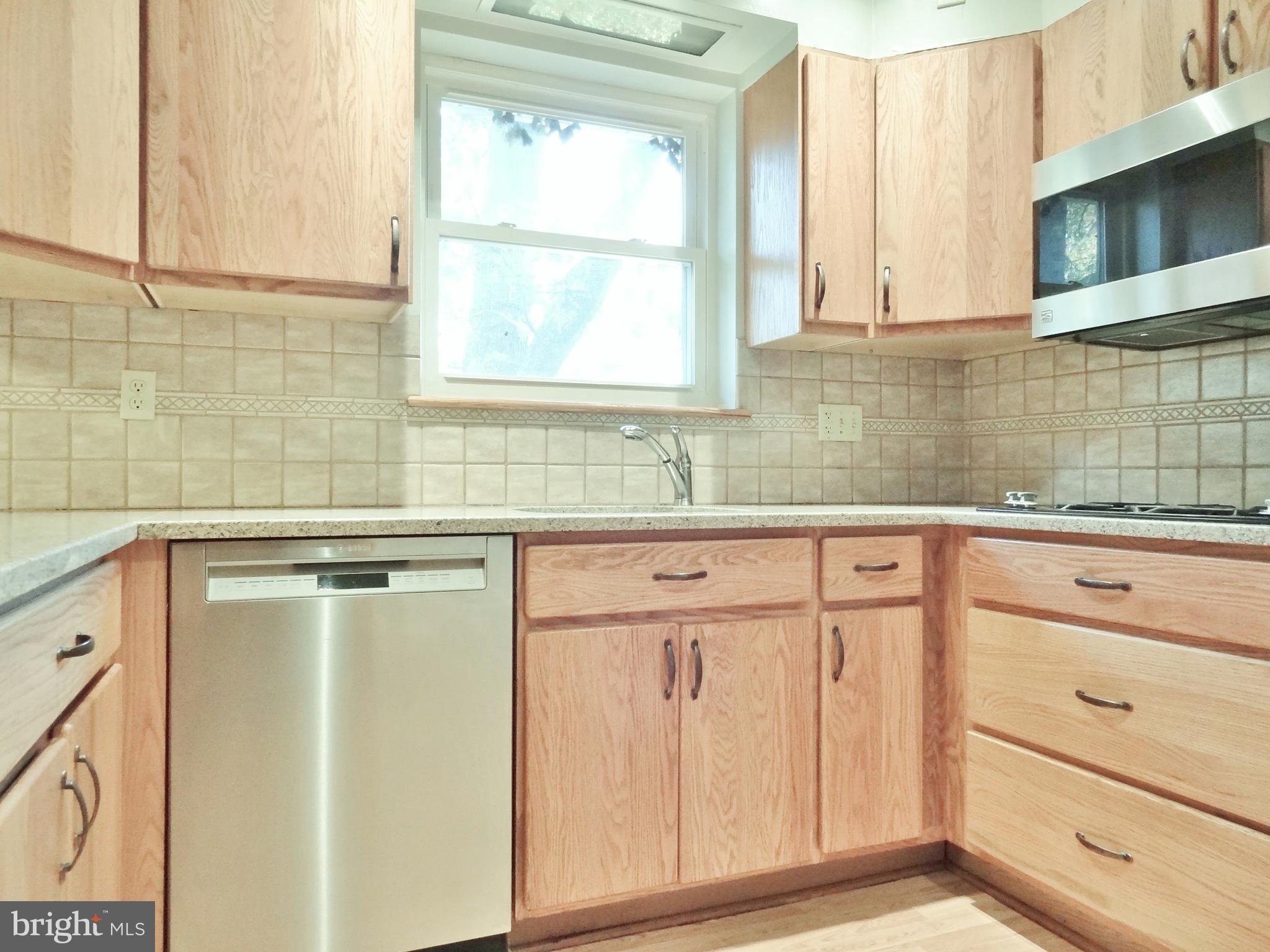 LAKESIDE - Residential