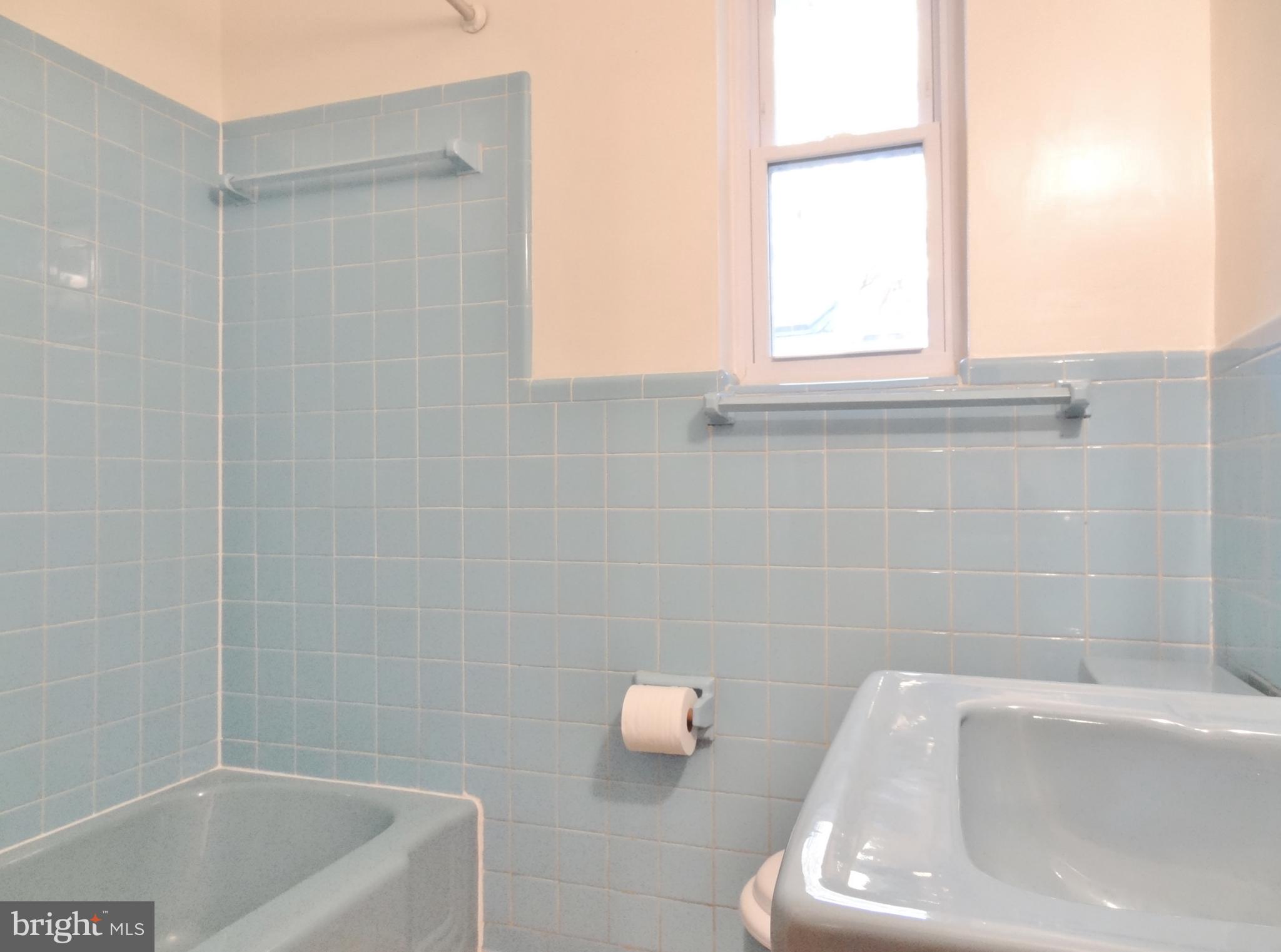 LAKESIDE - Residential