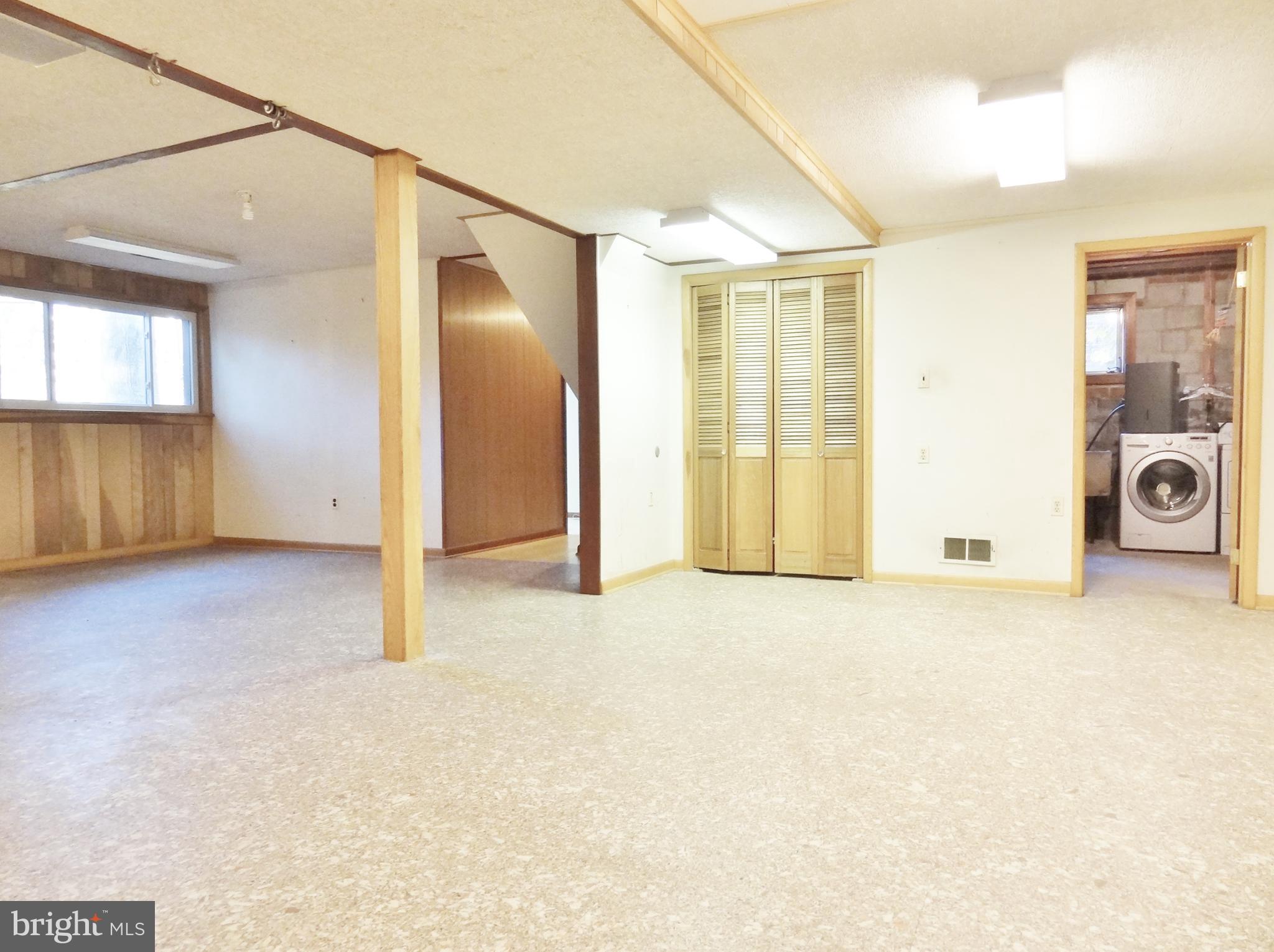 LAKESIDE - Residential