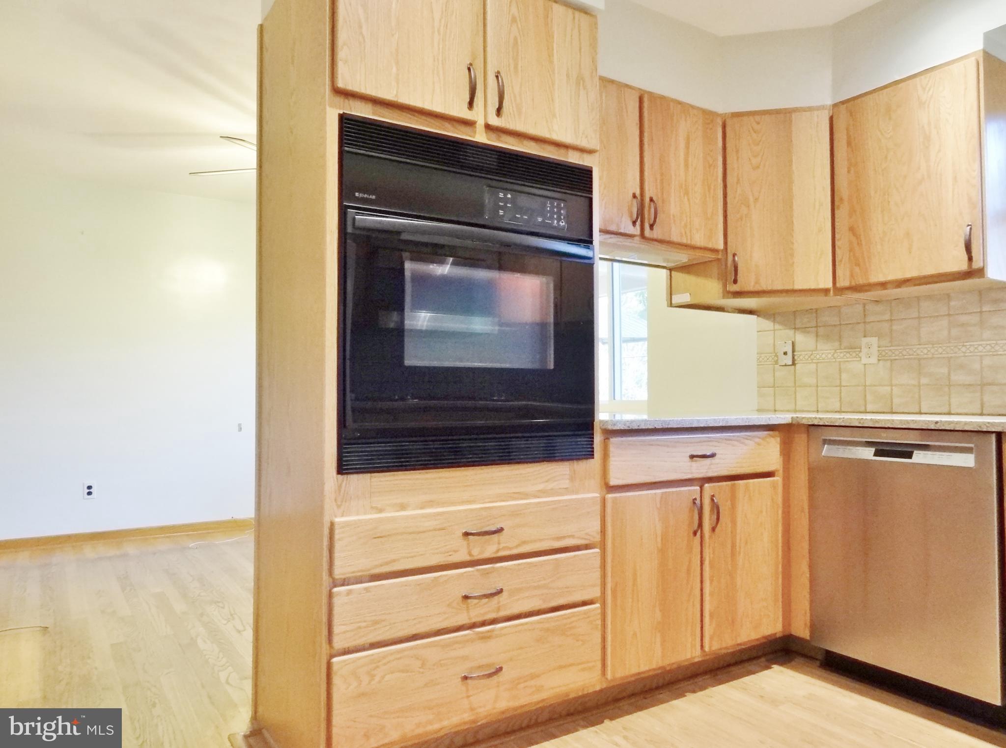 LAKESIDE - Residential