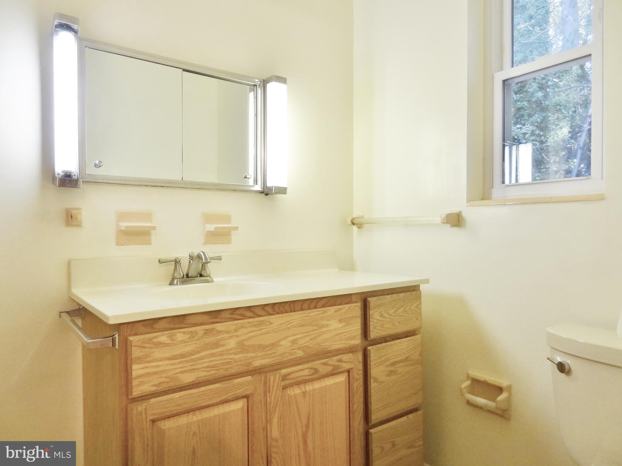 LAKESIDE - Residential