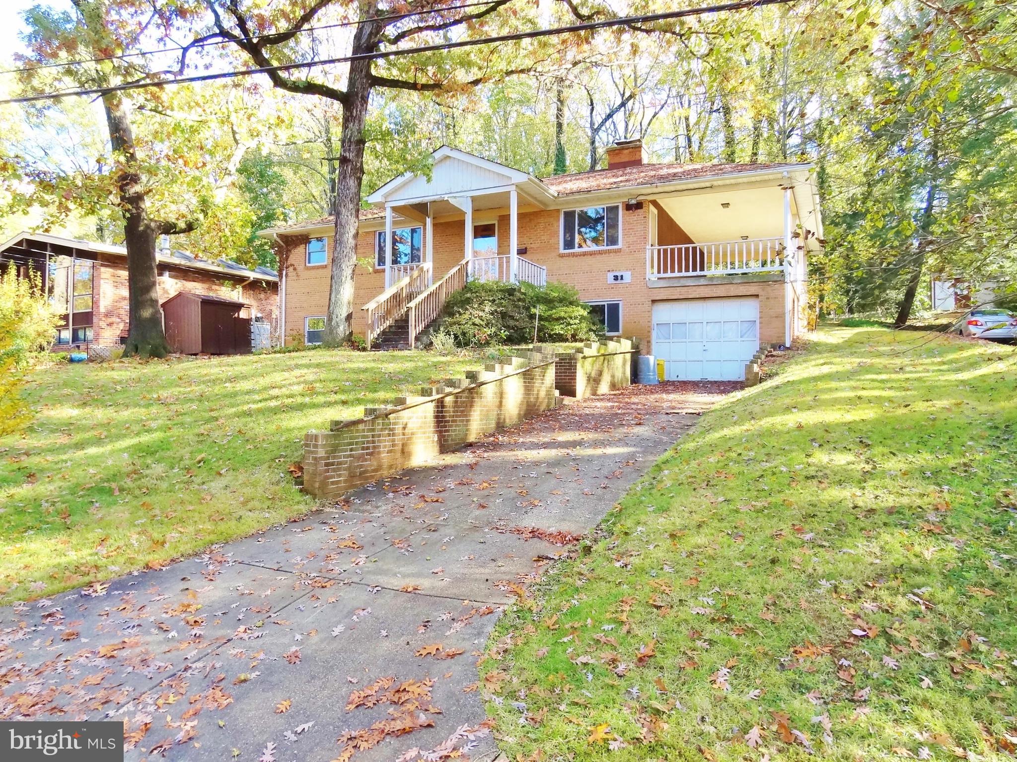 LAKESIDE - Residential