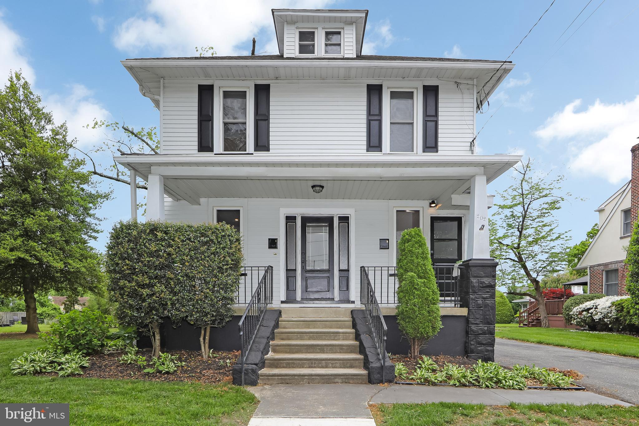 202 S LINCOLN AVENUE APT B