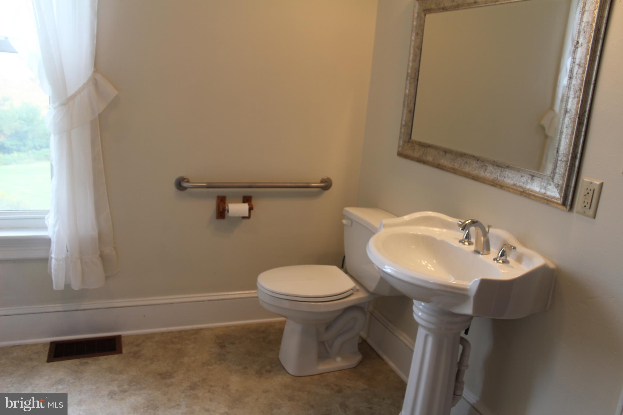 EAST HOPEWELL TWP - Residential Lease