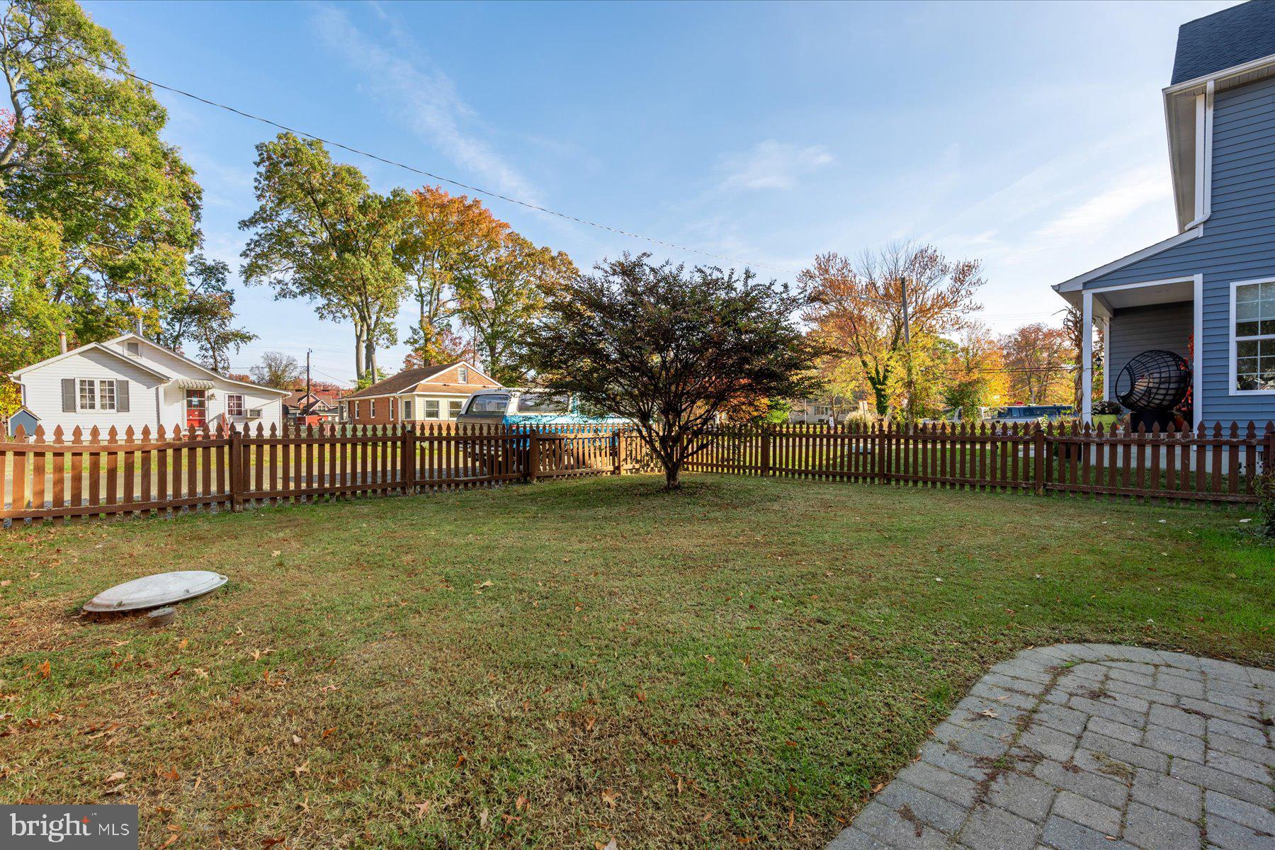 BEVERLEY BEACH - Residential Lease