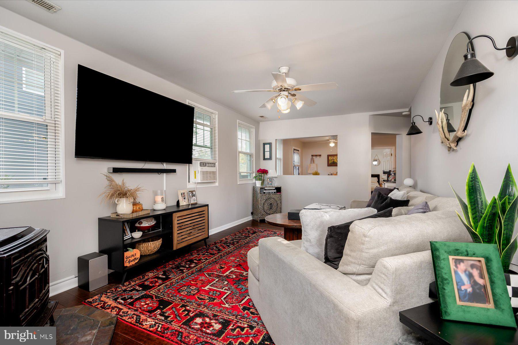 BEVERLEY BEACH - Residential Lease