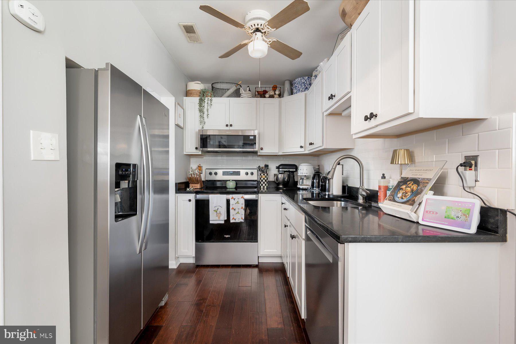 BEVERLEY BEACH - Residential Lease