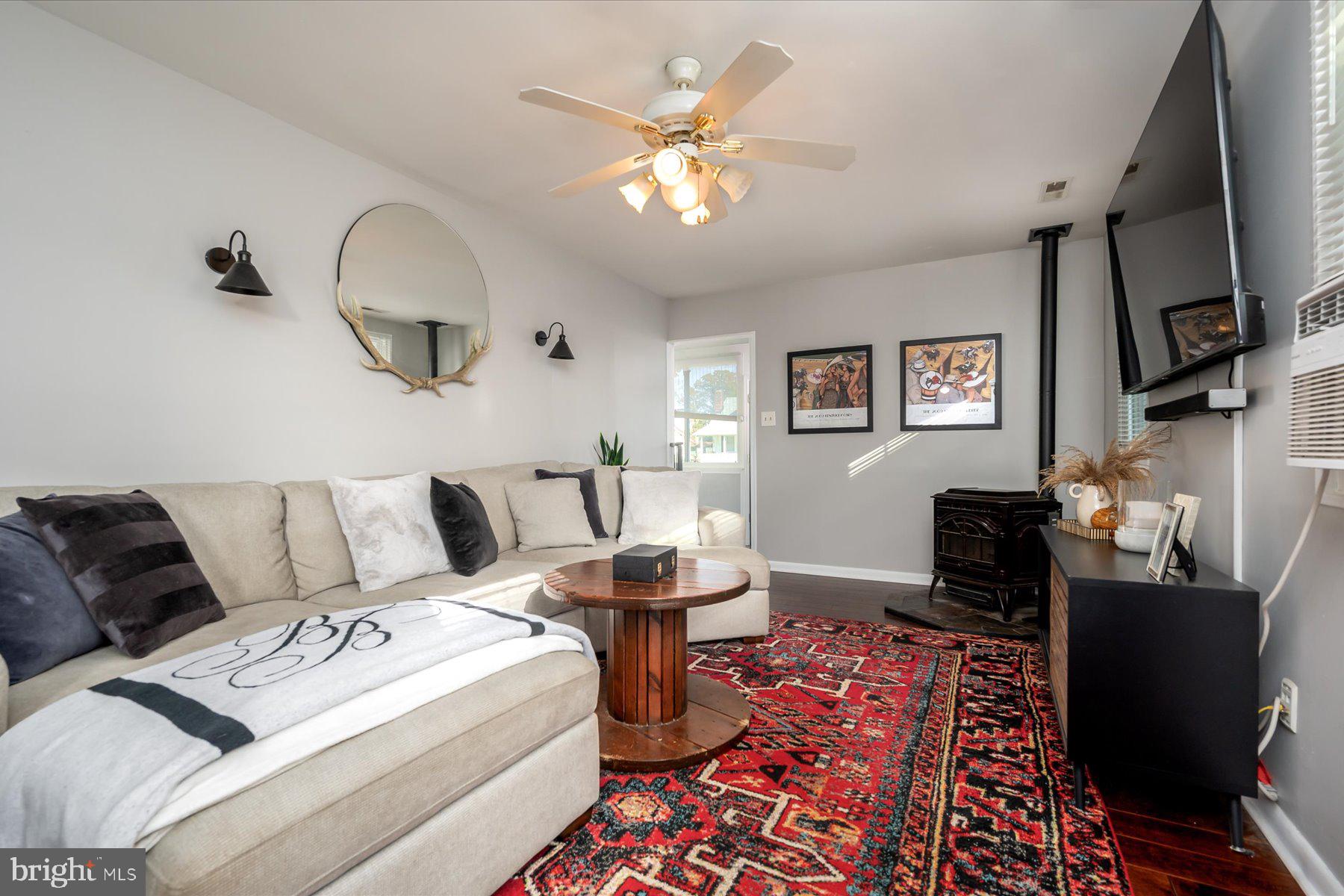 BEVERLEY BEACH - Residential Lease