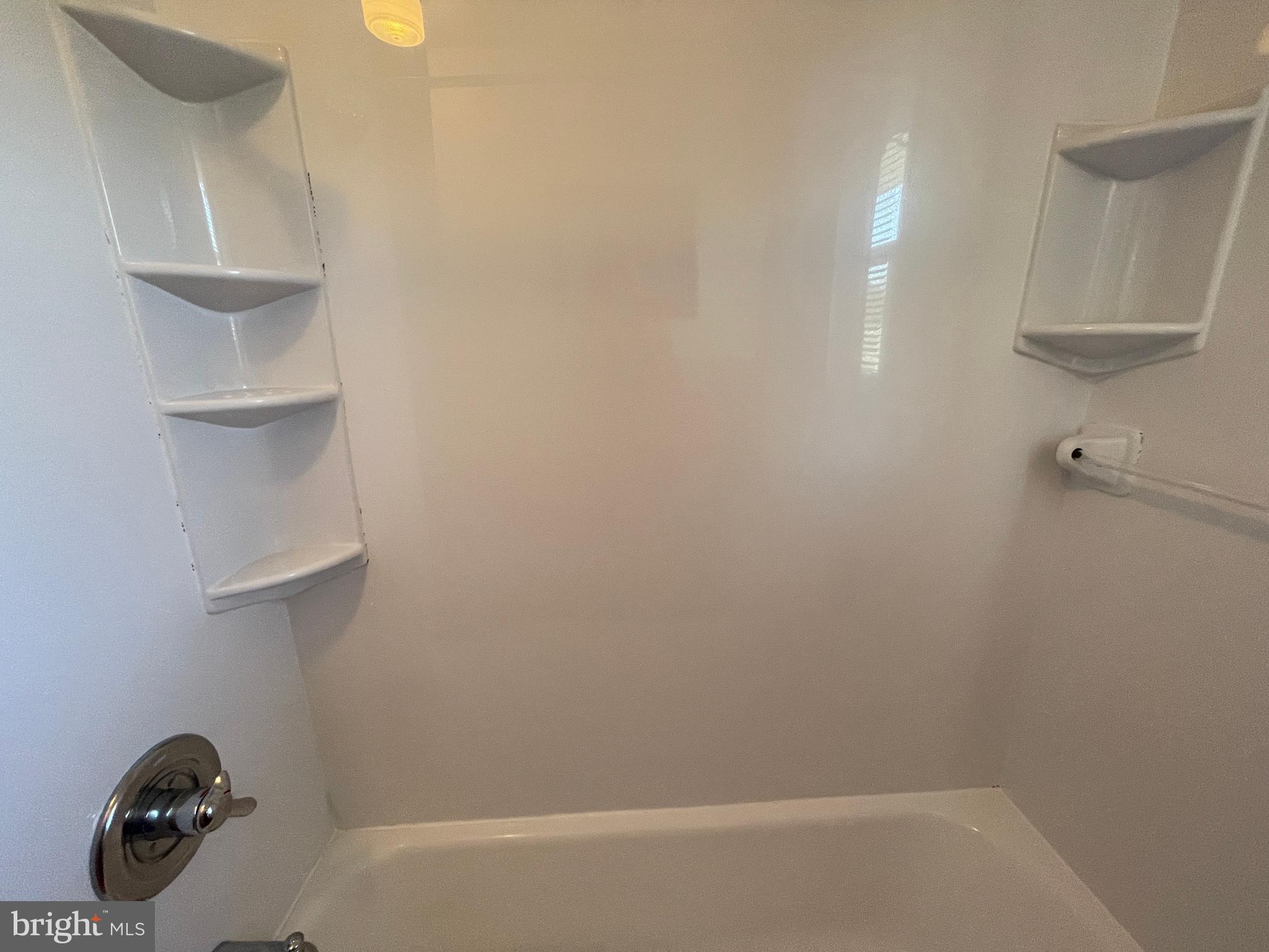 WHITE OAKS - Residential