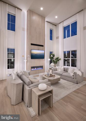 REGENCY AT WATERSIDE - Residential