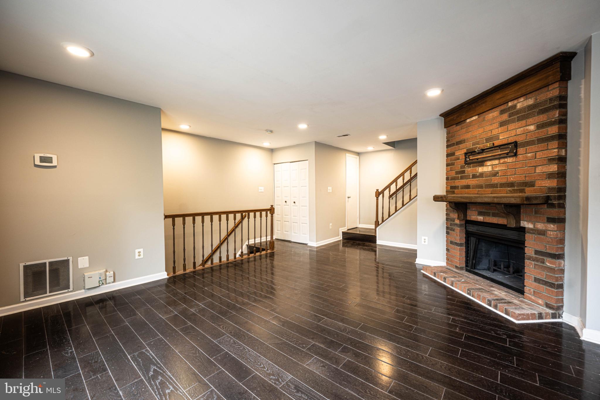 3648 ALPEN GREEN WAY 22-234
