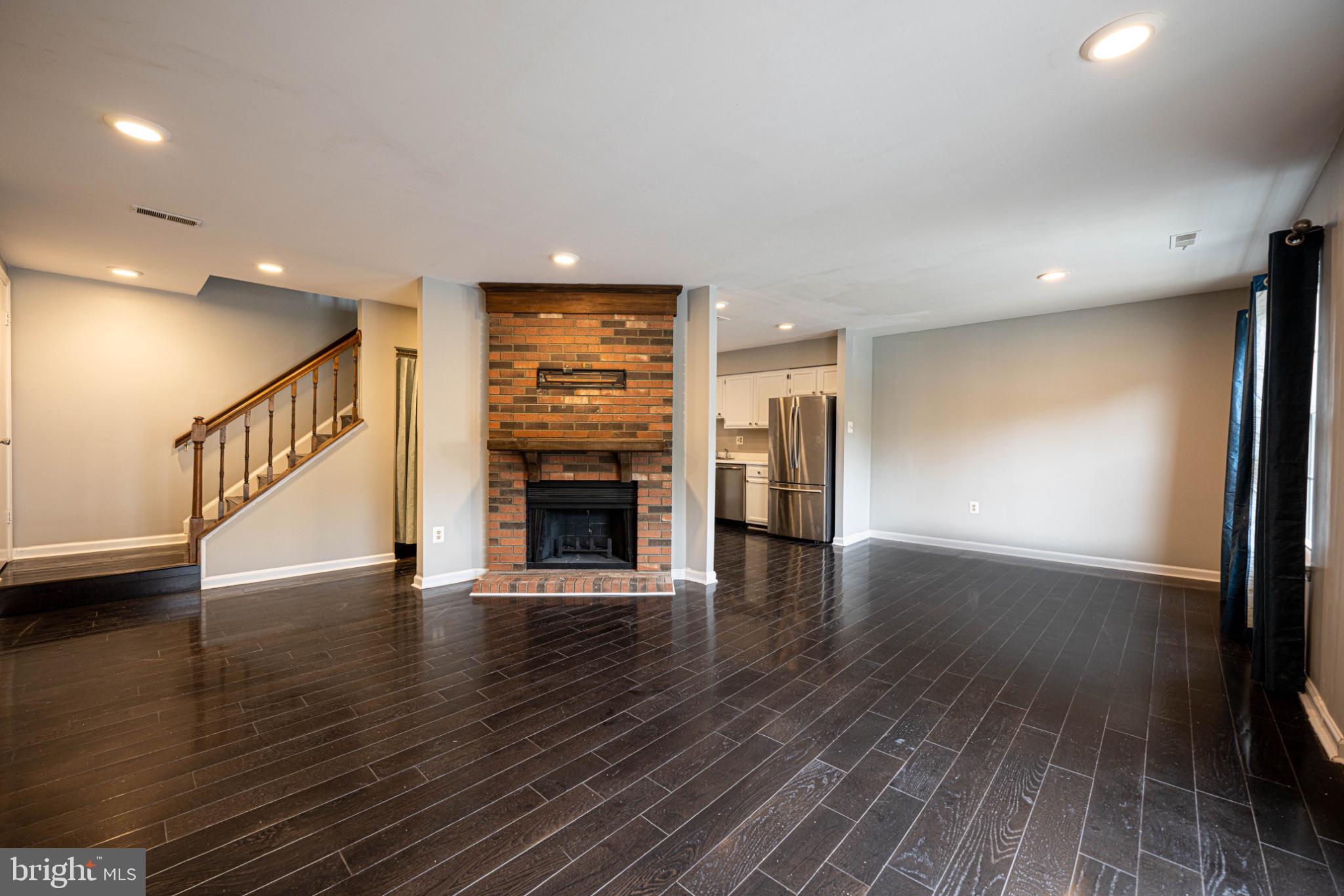 3648 ALPEN GREEN WAY 22-234