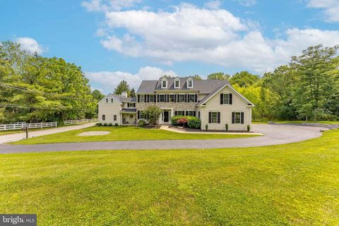 975 S WATERLOO ROAD DEVON PA 19333
