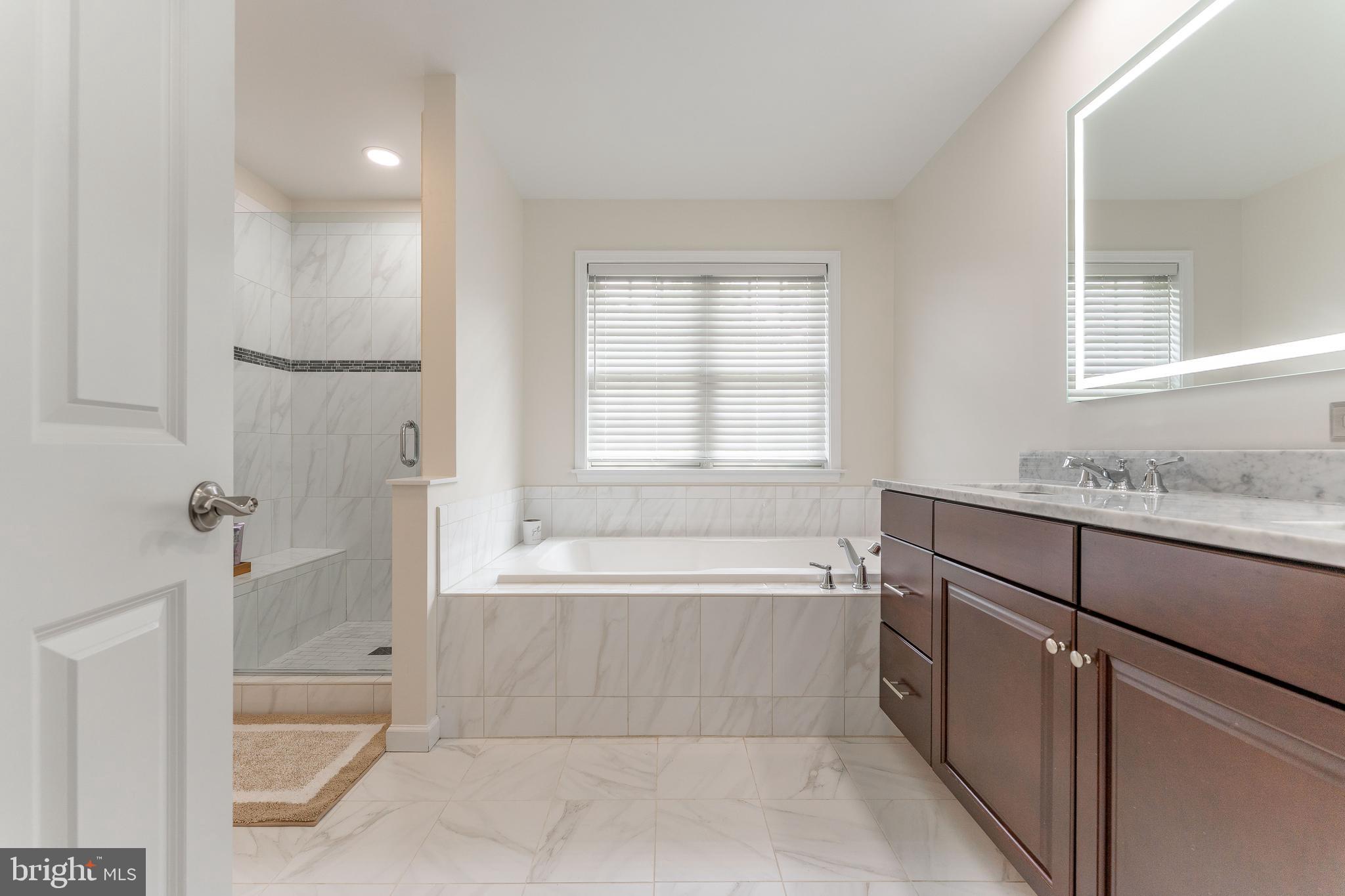 WATERLOO MILLS - Residential