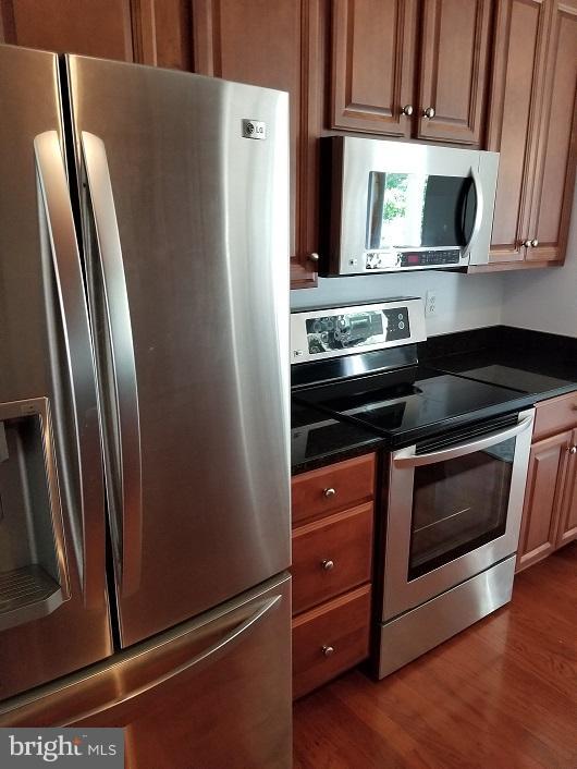 LADYSMITH VILLAGE - Residential