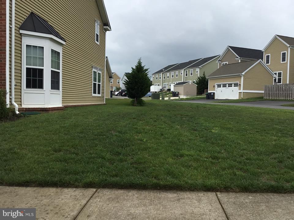 LADYSMITH VILLAGE - Residential