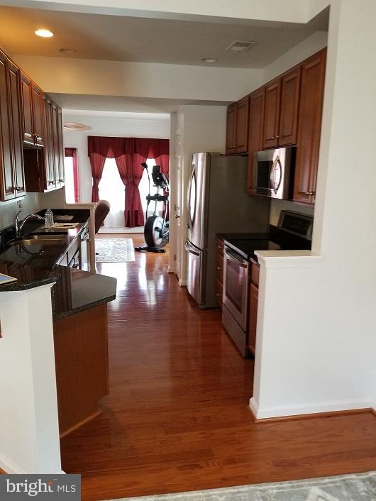 LADYSMITH VILLAGE - Residential