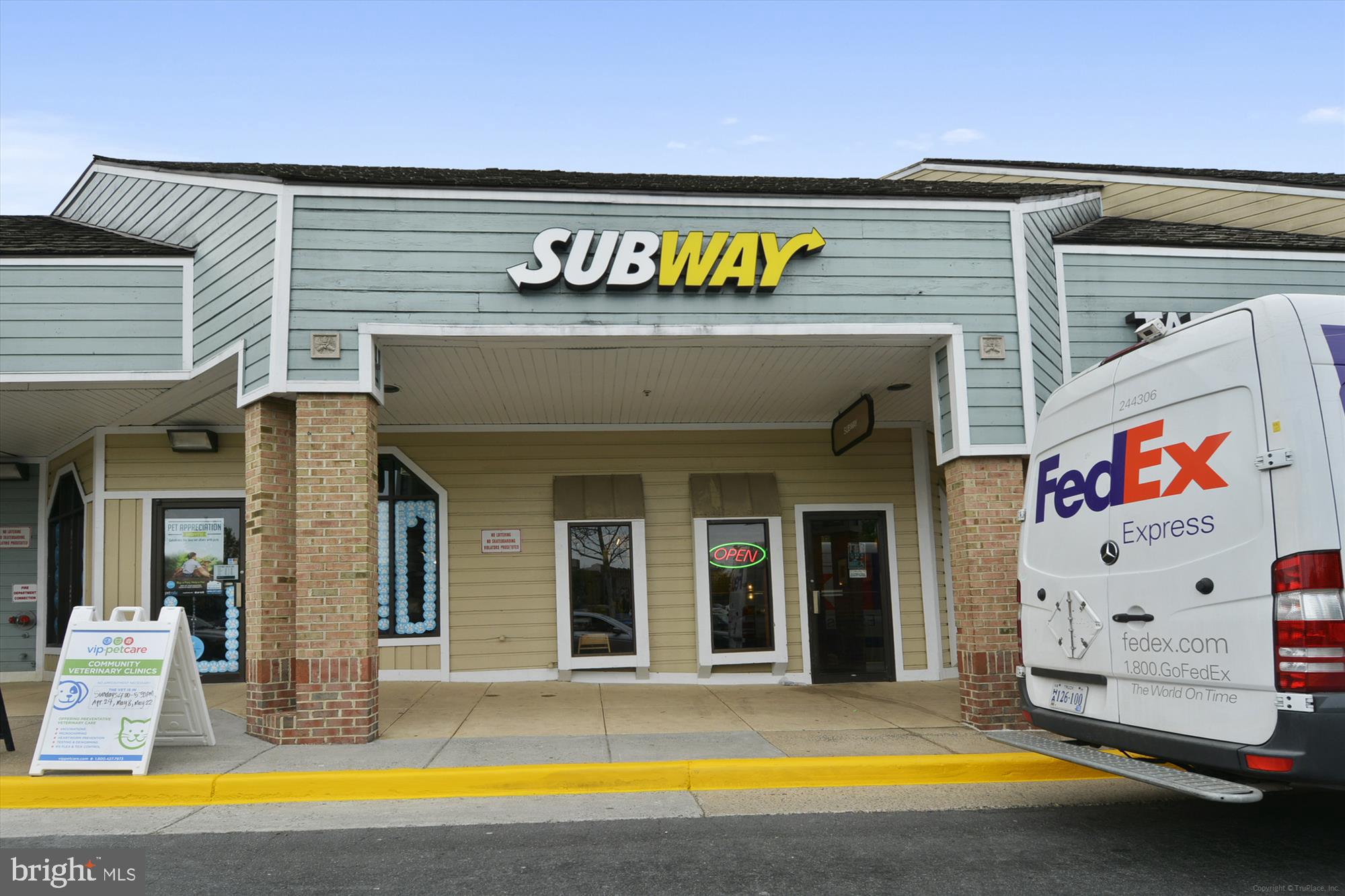 VILLARIDGE - Residential Lease