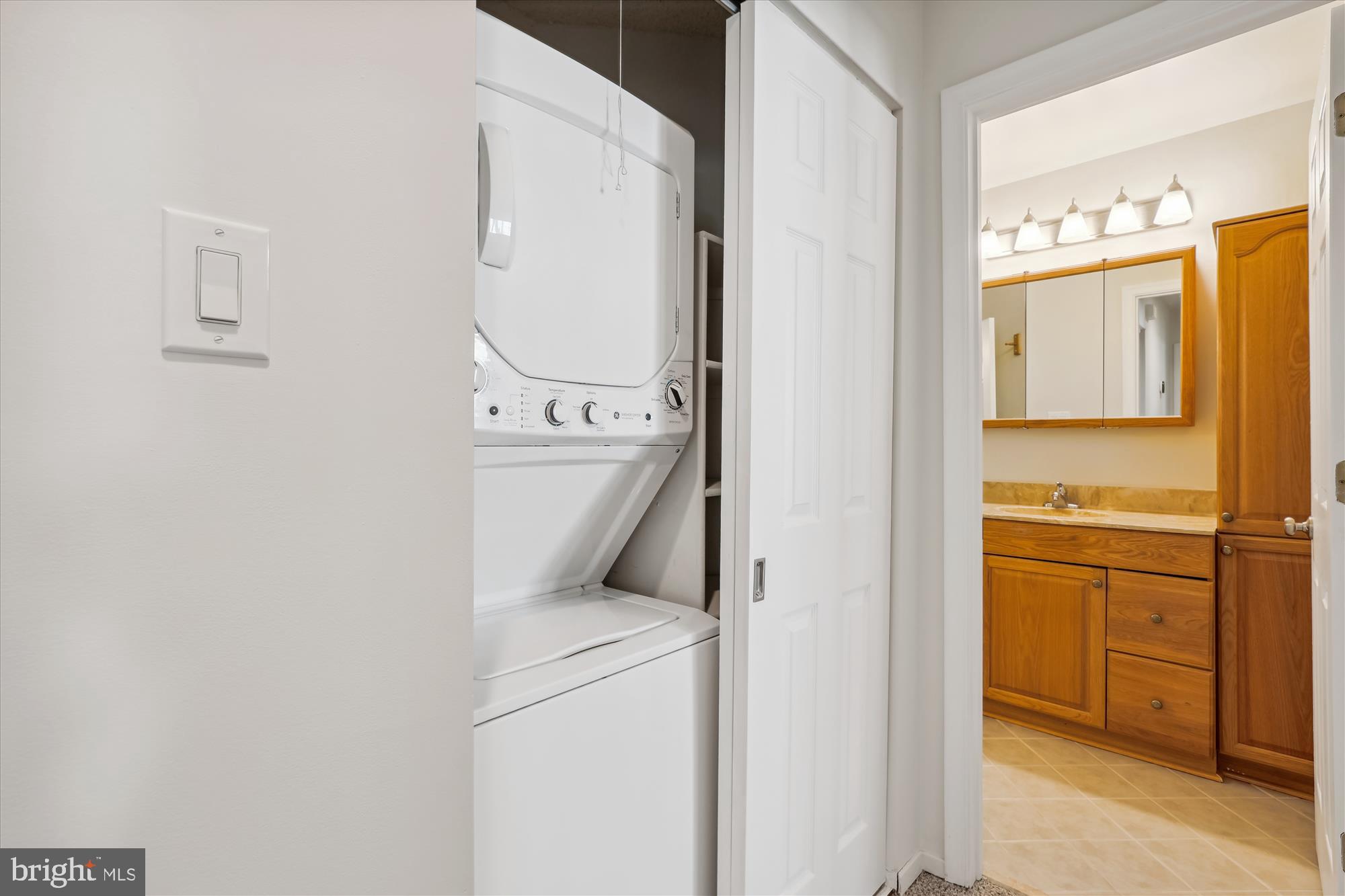 VILLARIDGE - Residential Lease