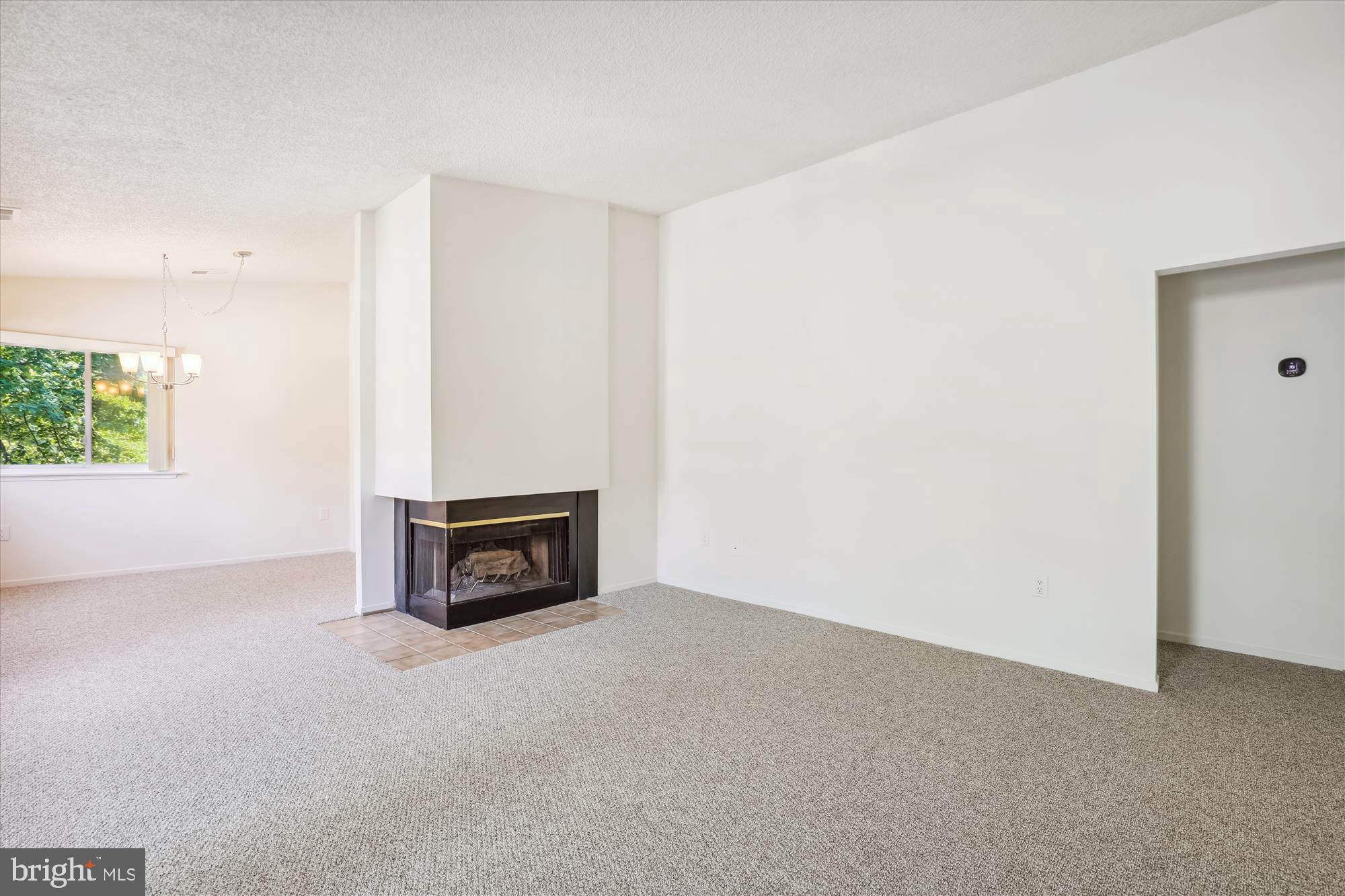 VILLARIDGE - Residential Lease