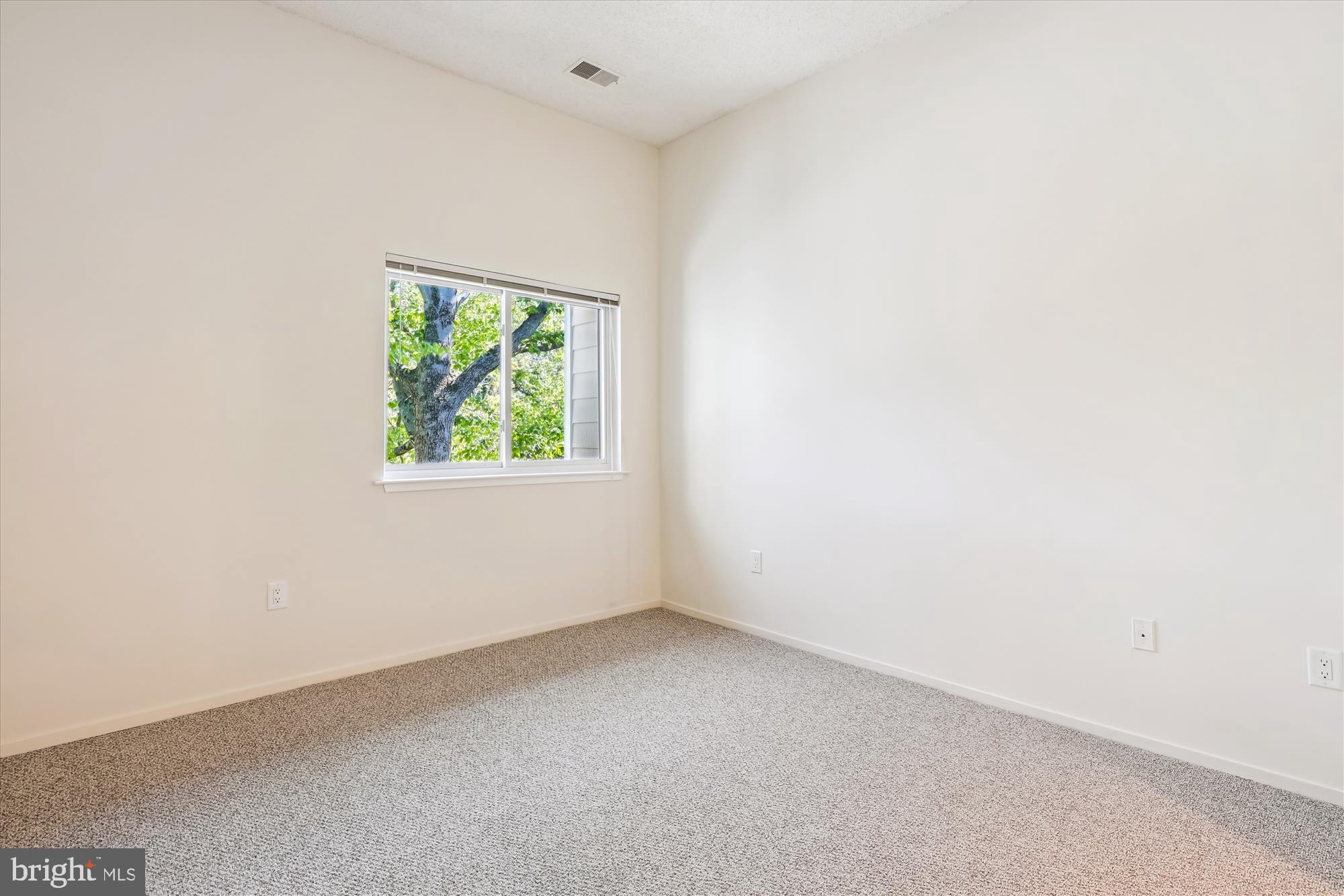 VILLARIDGE - Residential Lease