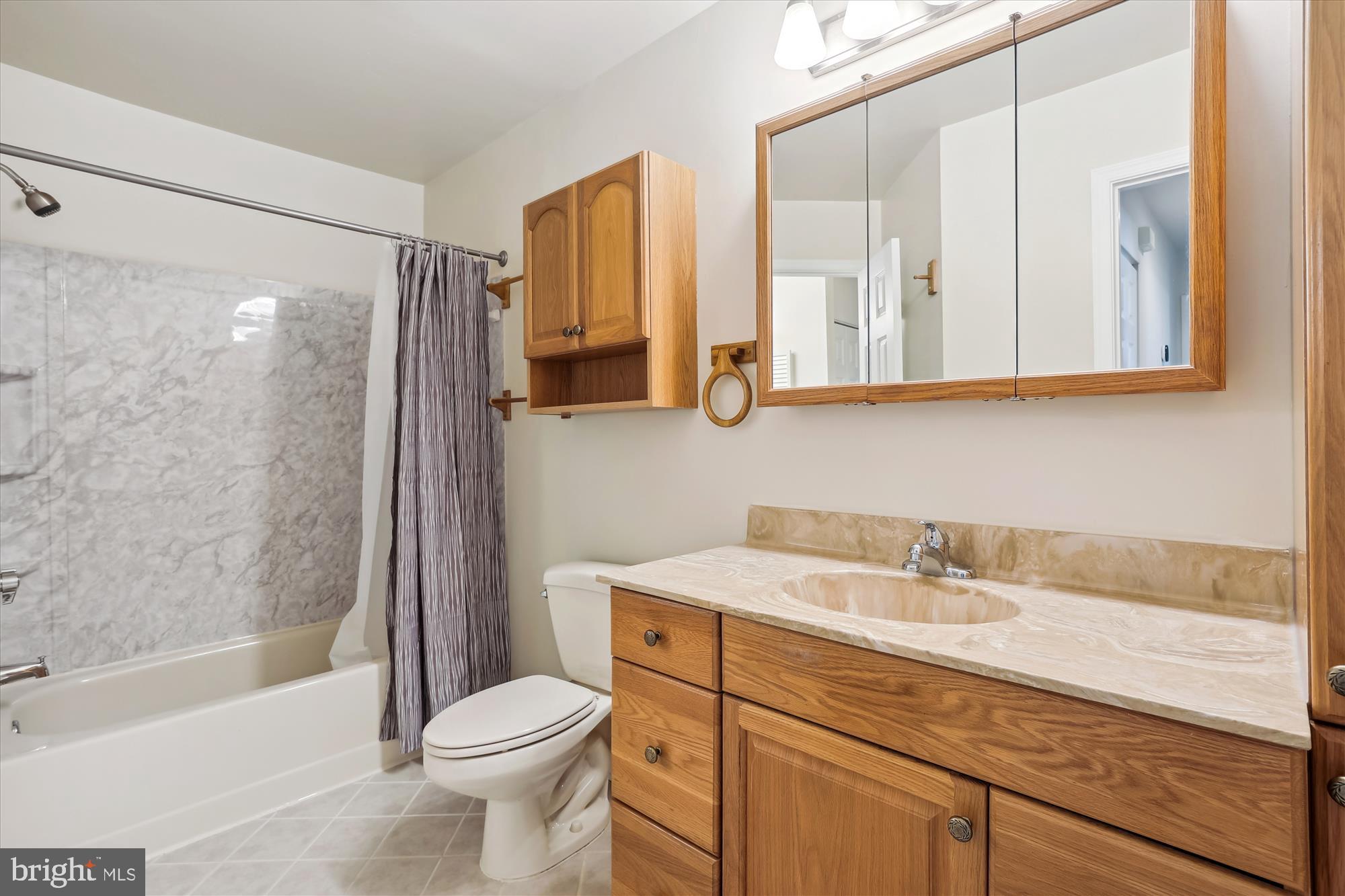 VILLARIDGE - Residential Lease