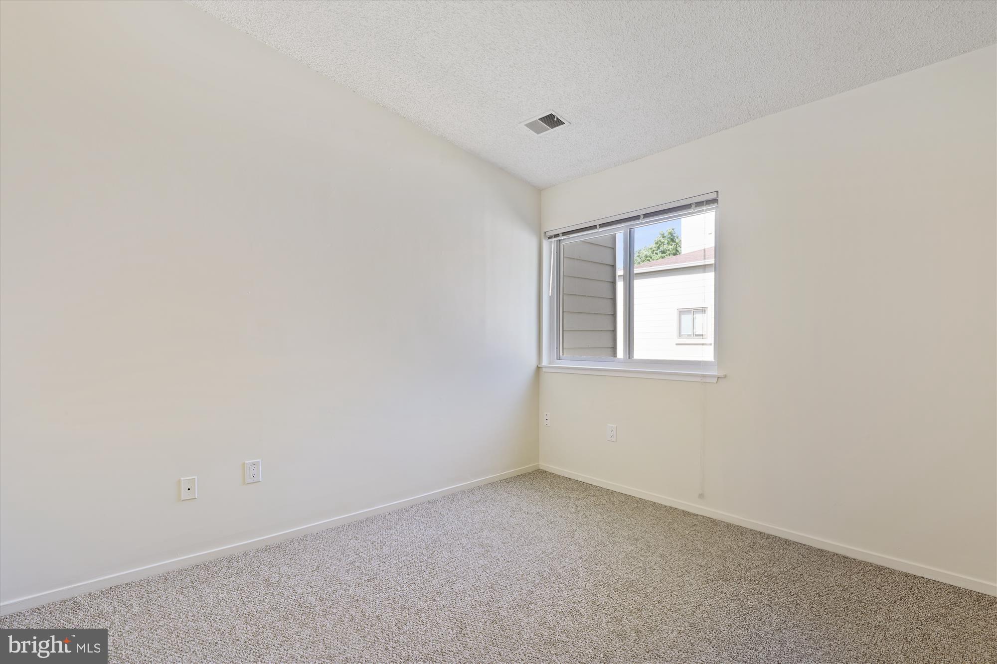 VILLARIDGE - Residential Lease