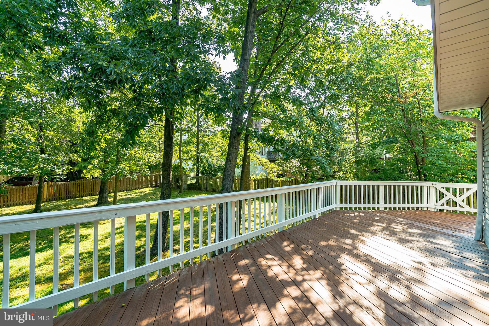 BROAD OAKS - Residential